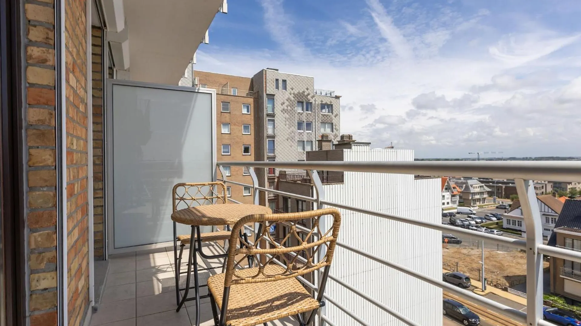 Spacious Apartment With Seaview Middelkerke